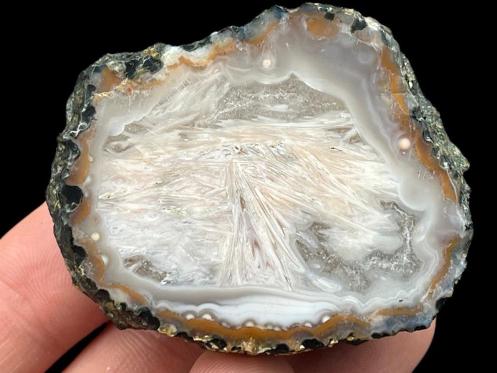Agaty kolekcja minerały 6_1.jpg