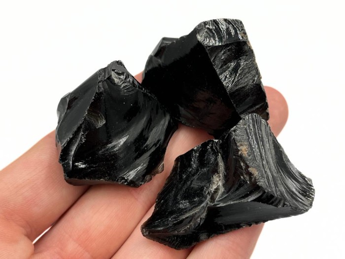 Obsydiany minerały kamienie 1_1.jpg