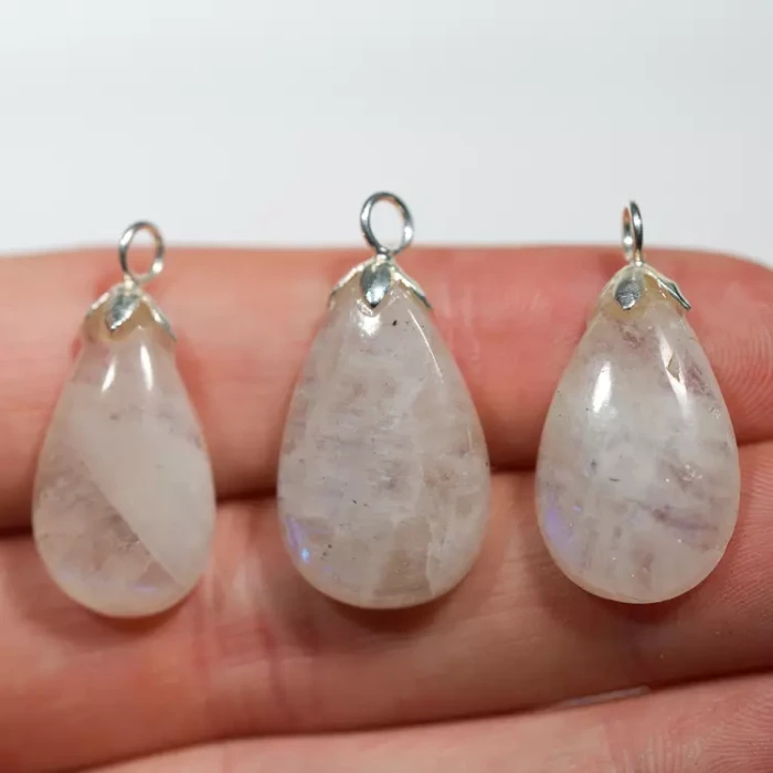 Wisiorek z kamienia, zawieszka. minerał, znak zodiaku, ochronny, talizman, biżuteria naturalna, agatywyprawy (2).webp