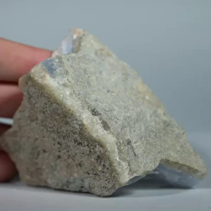 Błękitny agat, Chalcedon Malawi, Naturalny niebieski minerał, dekoracja, prezent, błękit, geoda, minerał (70).webp