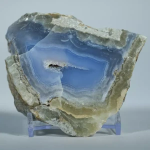 Błękitny agat, Chalcedon Malawi, Naturalny niebieski minerał, dekoracja, prezent, błękit, geoda, minerał (99).webp