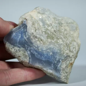 Błękitny agat, Chalcedon Malawi, Naturalny niebieski minerał, dekoracja, prezent, błękit, geoda, minerał (100).webp