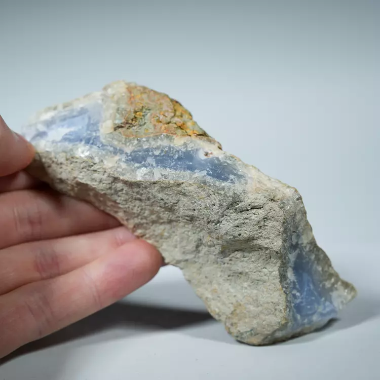 Błękitny agat, Chalcedon Malawi, Naturalny niebieski minerał, dekoracja, prezent, błękit, geoda, minerał (40).webp