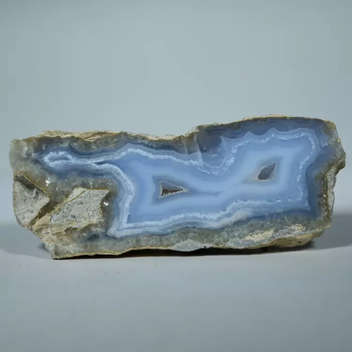 Błękitny agat, Chalcedon Malawi, Naturalny niebieski minerał, dekoracja, prezent, błękit, geoda, minerał (41).webp