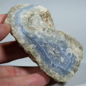 Błękitny agat, Chalcedon Malawi, Naturalny niebieski minerał, dekoracja, prezent, błękit, geoda, minerał (67).webp