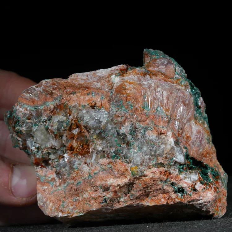 malachit-maroko-na-skale-mineral-naturalny-krysztal (53) (Copy).webp