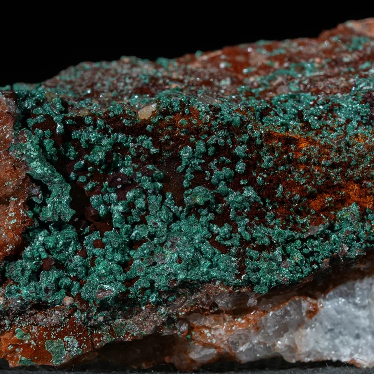 malachit-maroko-na-skale-mineral-naturalny-krysztal (51) (Copy).webp