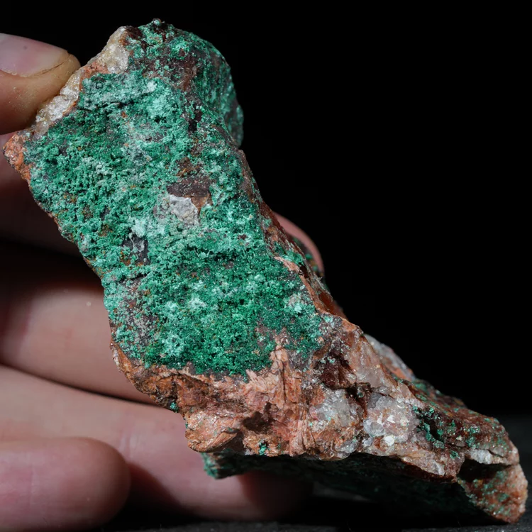 malachit-maroko-na-skale-mineral-naturalny-krysztal (45) (Copy).webp