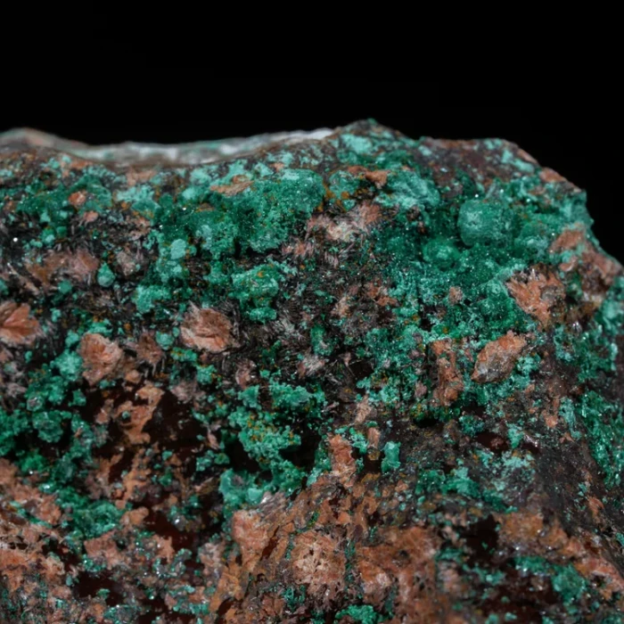malachit-maroko-na-skale-mineral-naturalny-krysztal (47) (Copy).webp