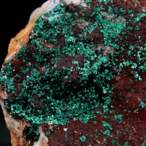 malachit-maroko-na-skale-mineral-naturalny-krysztal (97) (Copy).webp