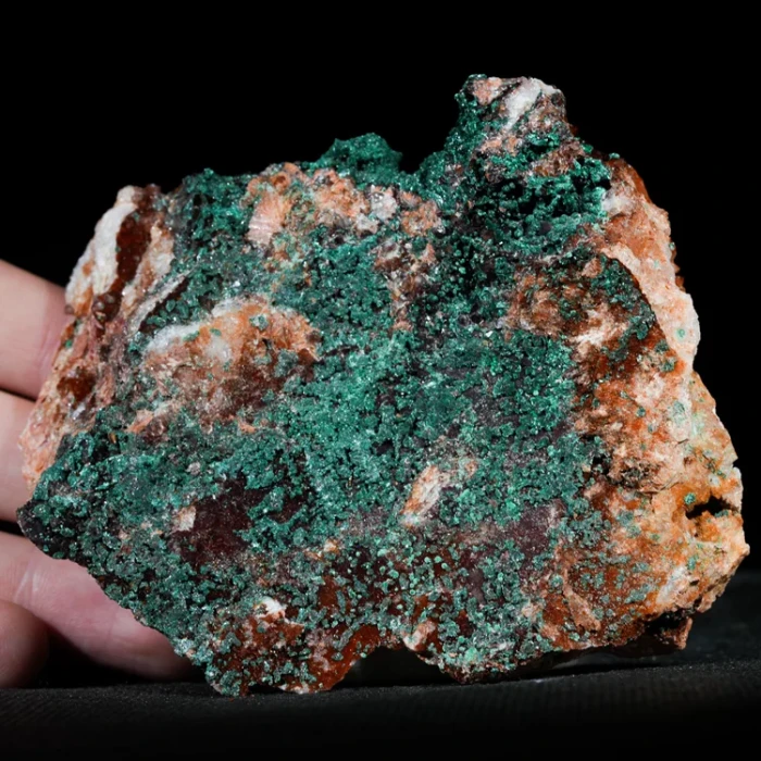malachit-maroko-na-skale-mineral-naturalny-krysztal (98) (Copy).webp