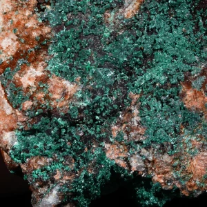 malachit-maroko-na-skale-mineral-naturalny-krysztal (101) (Copy).webp