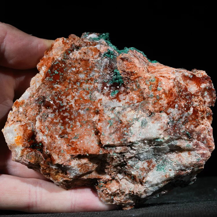 malachit-maroko-na-skale-mineral-naturalny-krysztal (99) (Copy).webp