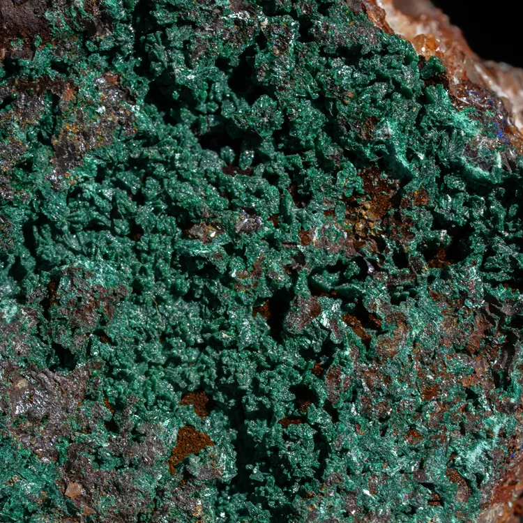 malachit-maroko-na-skale-mineral-naturalny-krysztal (17) (Copy).webp