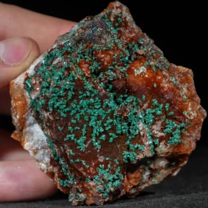 malachit-maroko-na-skale-mineral-naturalny-krysztal (16) (Copy).webp