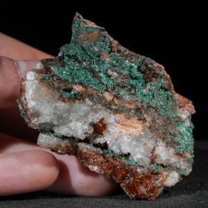 malachit-maroko-na-skale-mineral-naturalny-krysztal (19) (Copy).webp