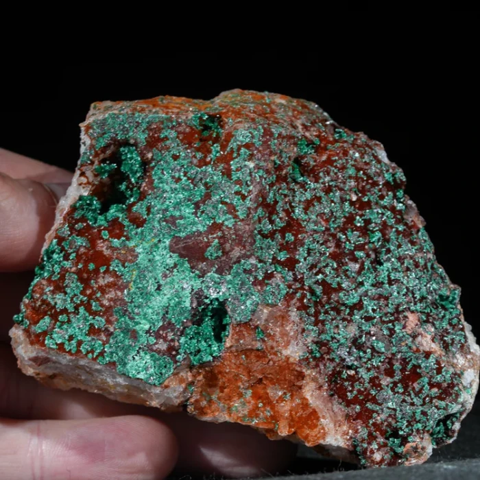malachit-maroko-na-skale-mineral-naturalny-krysztal (75) (Copy).webp