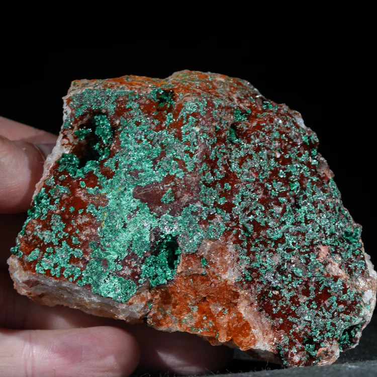 malachit-maroko-na-skale-mineral-naturalny-krysztal (75) (Copy).webp