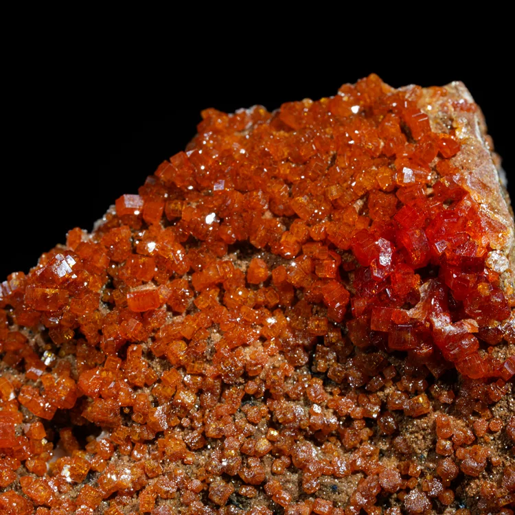 wanadynit-maroko-baryt-naturalne-krysztaly (7) (Copy).webp