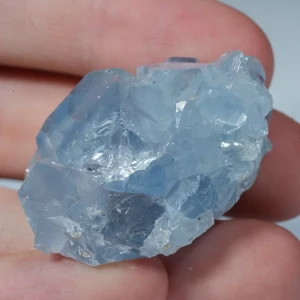 celestyn-naturalne-niebieskie-krysztaly-mineraly (20).webp