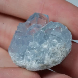 celestyn-naturalne-niebieskie-krysztaly-mineraly (35).webp