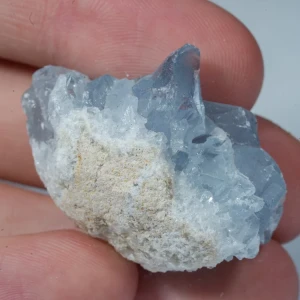 celestyn-naturalne-niebieskie-krysztaly-mineraly (40).webp