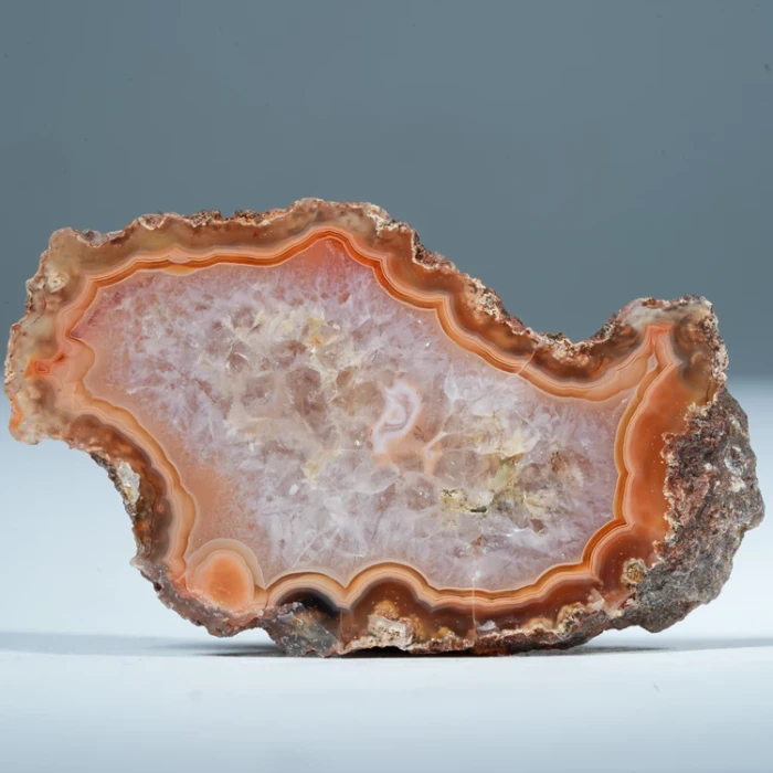 tanie-agaty-polowki-kolorowe-male-kamienie (90).webp
