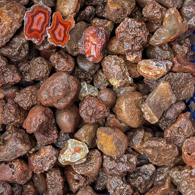 surowe-agaty-do-ciecia-agaty-wyprawy (9).webp