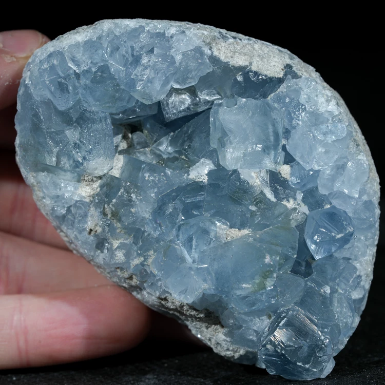 celestyn-naturalna-szczotka-z-krysztalami (49).webp