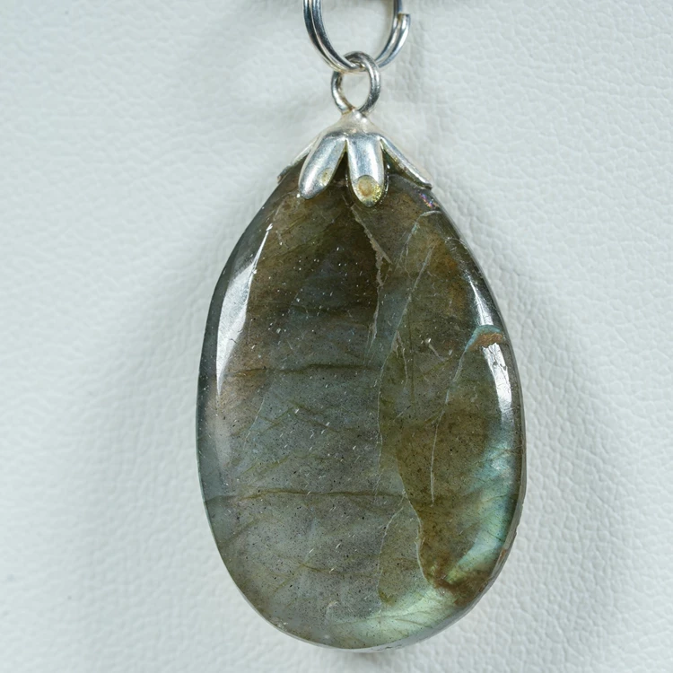 wisiorek-z-kamienia-naturalnego-mineraly (118).webp