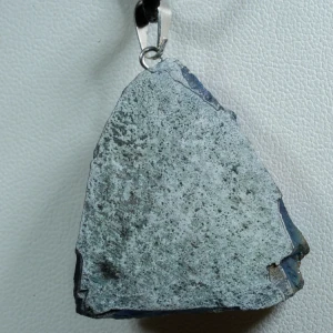 wisiorek-z-kamienia-naturalnego-mineraly (18).webp