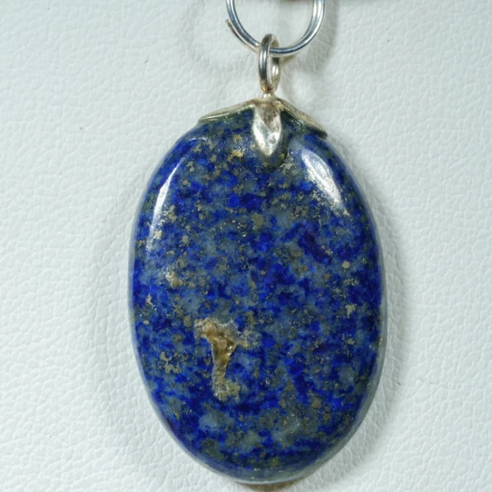 wisiorek-z-kamienia-naturalnego-mineraly (88).webp