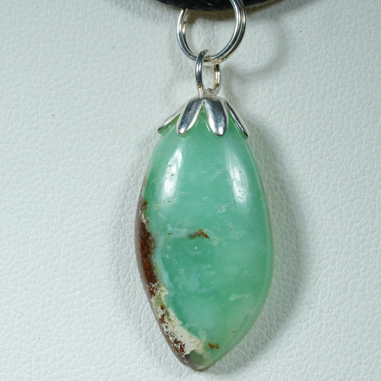wisiorek-z-kamienia-naturalnego-mineraly (74).webp