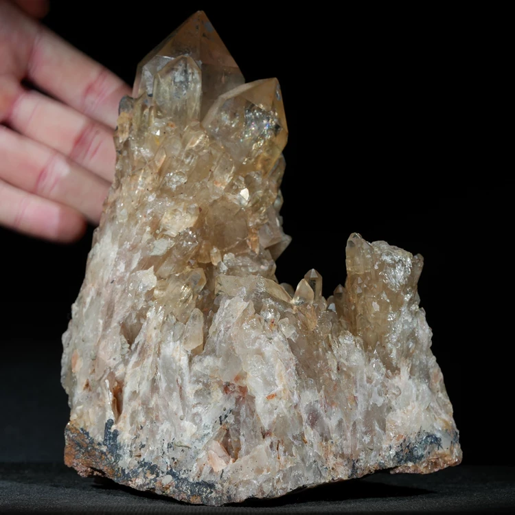 cytryn-naturalny-niegrzany-z-kongo (1).webp