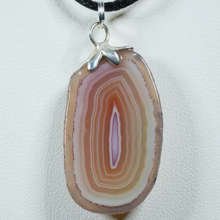 wisiorek-z-naturalnego-kamienia (218).webp