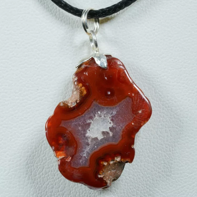 wisiorek-z-naturalnego-kamienia (219).webp