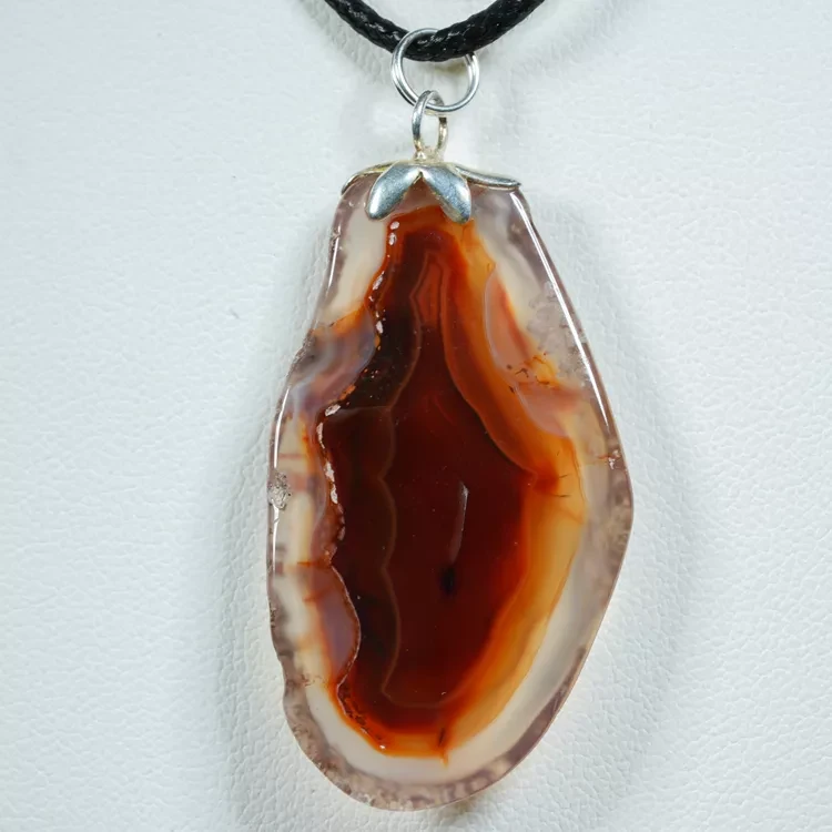 wisiorek-z-naturalnego-kamienia (199).webp