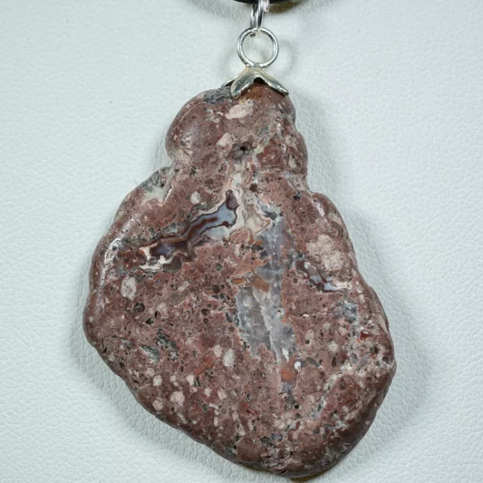 wisiorek-z-naturalnego-kamienia (15).webp