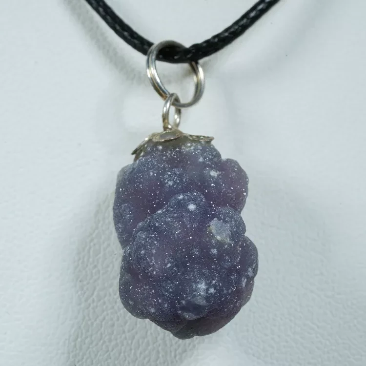 wisiorek-z-naturalnego-kamienia (32).webp