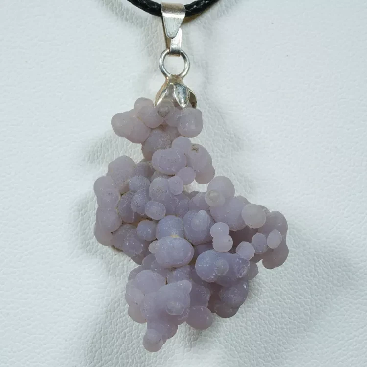 wisiorek-z-naturalnego-kamienia (36).webp