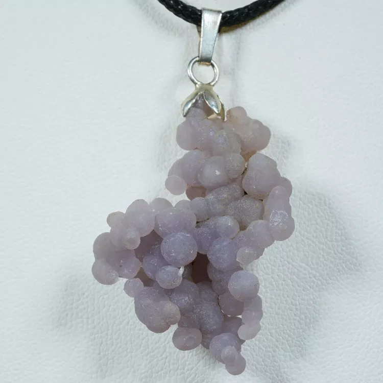 wisiorek-z-naturalnego-kamienia (35).webp