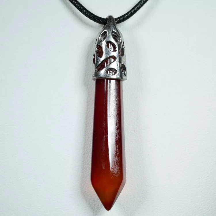 wisiorek-z-naturalnego-kamienia (52).webp