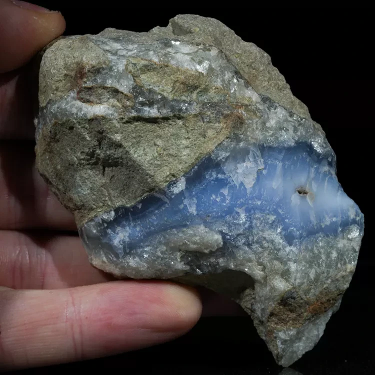 chalcedon-blekitny-niebieski-agat (28).webp