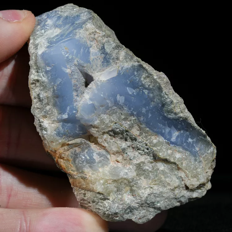 chalcedon-blekitny-niebieski-agat (52).webp