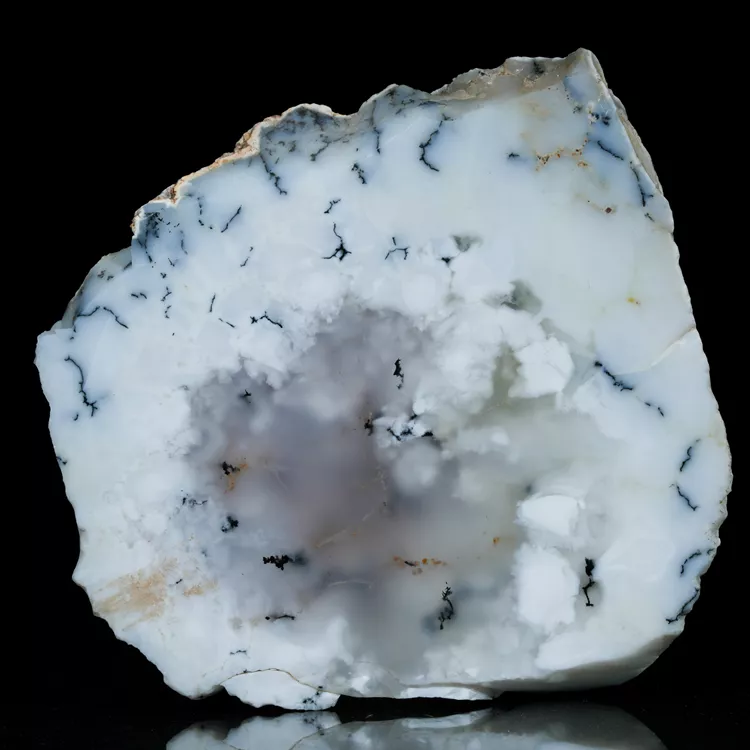 opal-mleczny-z-turcji-naturalny (23).webp
