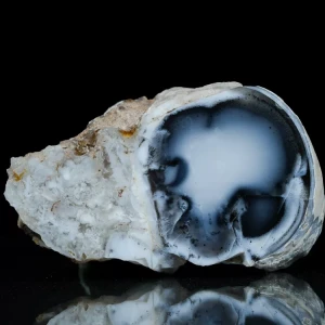 opal-mleczny-z-turcji-naturalny (19).webp