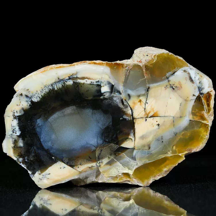 opal-mleczny-z-turcji-naturalny (13).webp