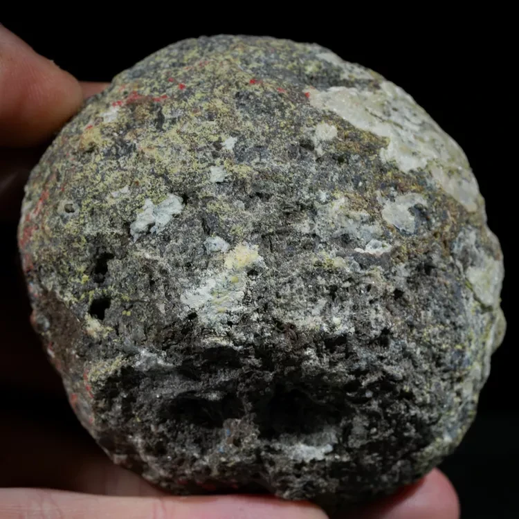 sklep-z-kamieniami-naturalnymi-mineraly (50).webp