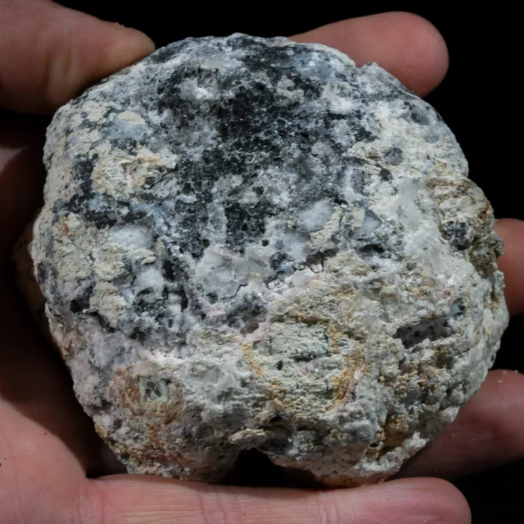 sklep-z-kamieniami-naturalnymi-mineraly (68).webp
