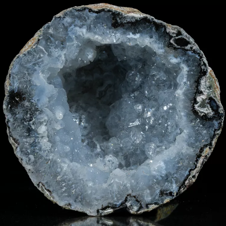 sklep-z-kamieniami-naturalnymi-mineraly (63).webp